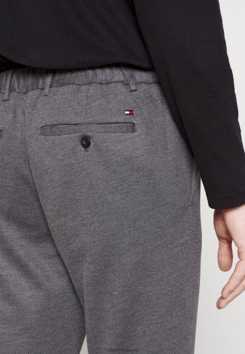 bleecker comfort chino RJV628318 hall kanarbik Tommy Hilfiger