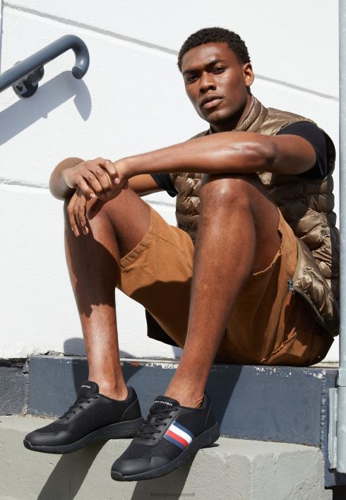 kergekaalulised jooksja treenerid RJV624000 must Tommy Hilfiger