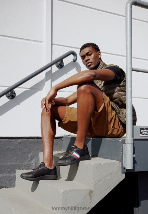 kergekaalulised jooksja treenerid RJV624000 must Tommy Hilfiger