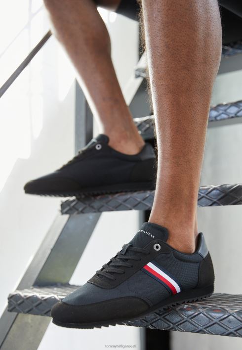 olulised jooksjatreenerid RJV624810 must Tommy Hilfiger