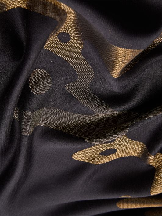 metallist signatuuriga sall RJV621856 must Tommy Hilfiger