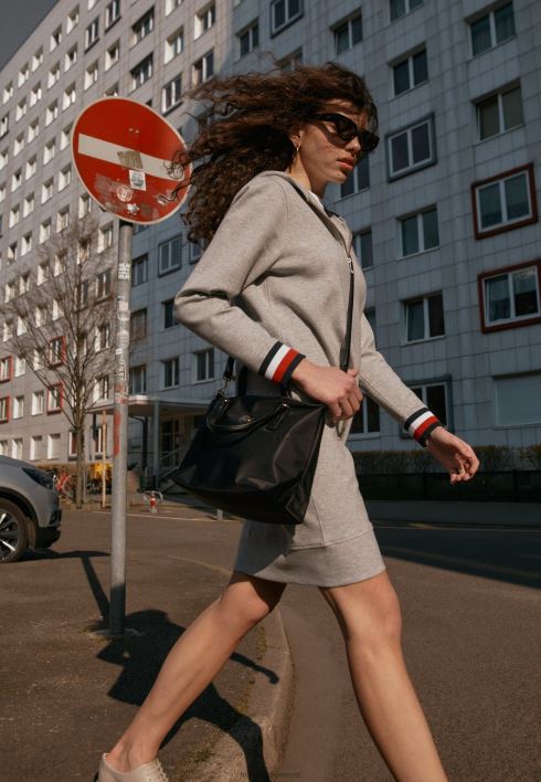 mooniline väike kandekott RJV624892 must Tommy Hilfiger